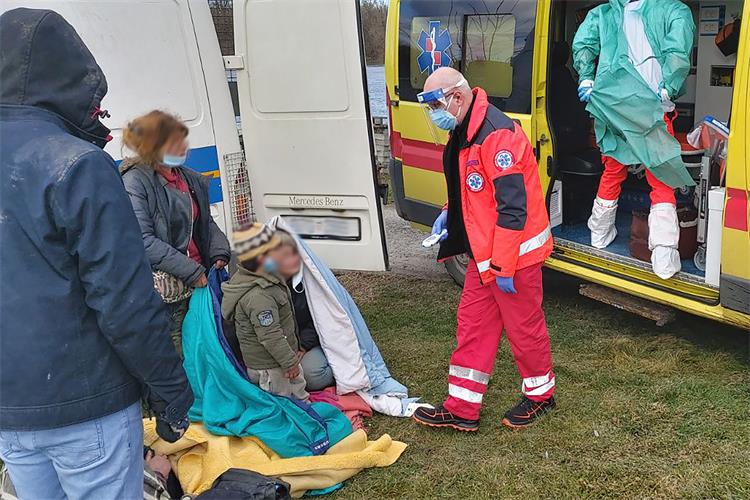 Slika /2021/Migranti PGP Dalj/sl1.jpg